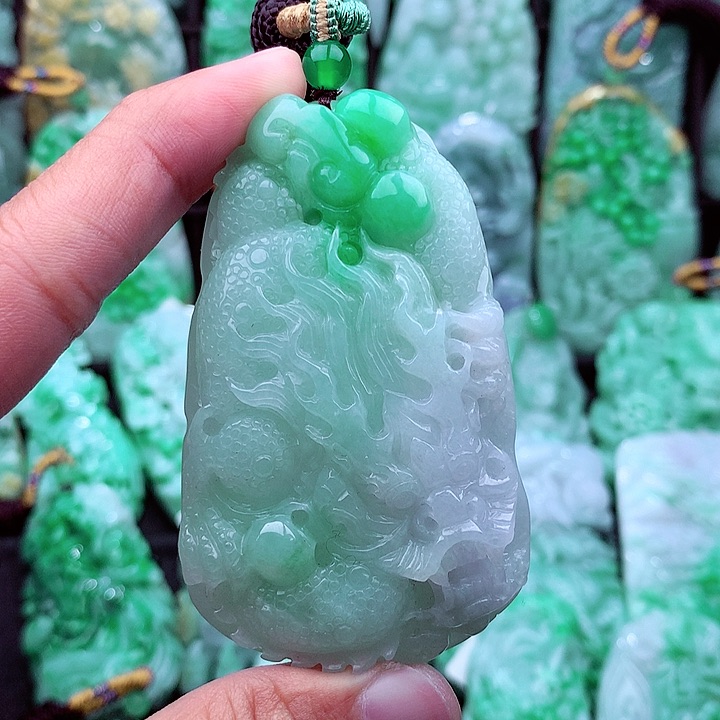 翡翠吊坠(不含链)未镶嵌太*石