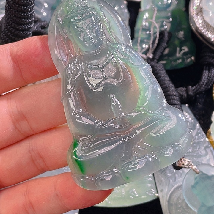 翡翠颈饰未镶嵌58，