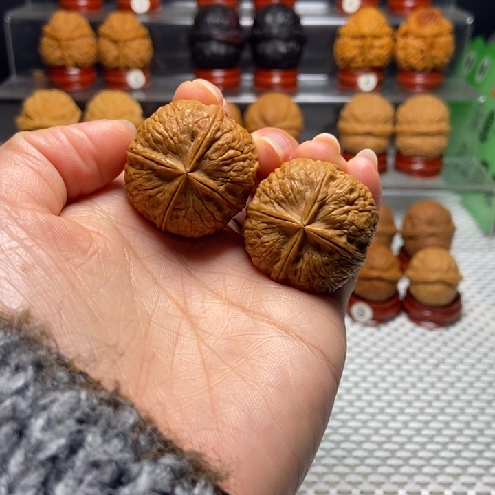 把件文玩核桃6状元红三棱