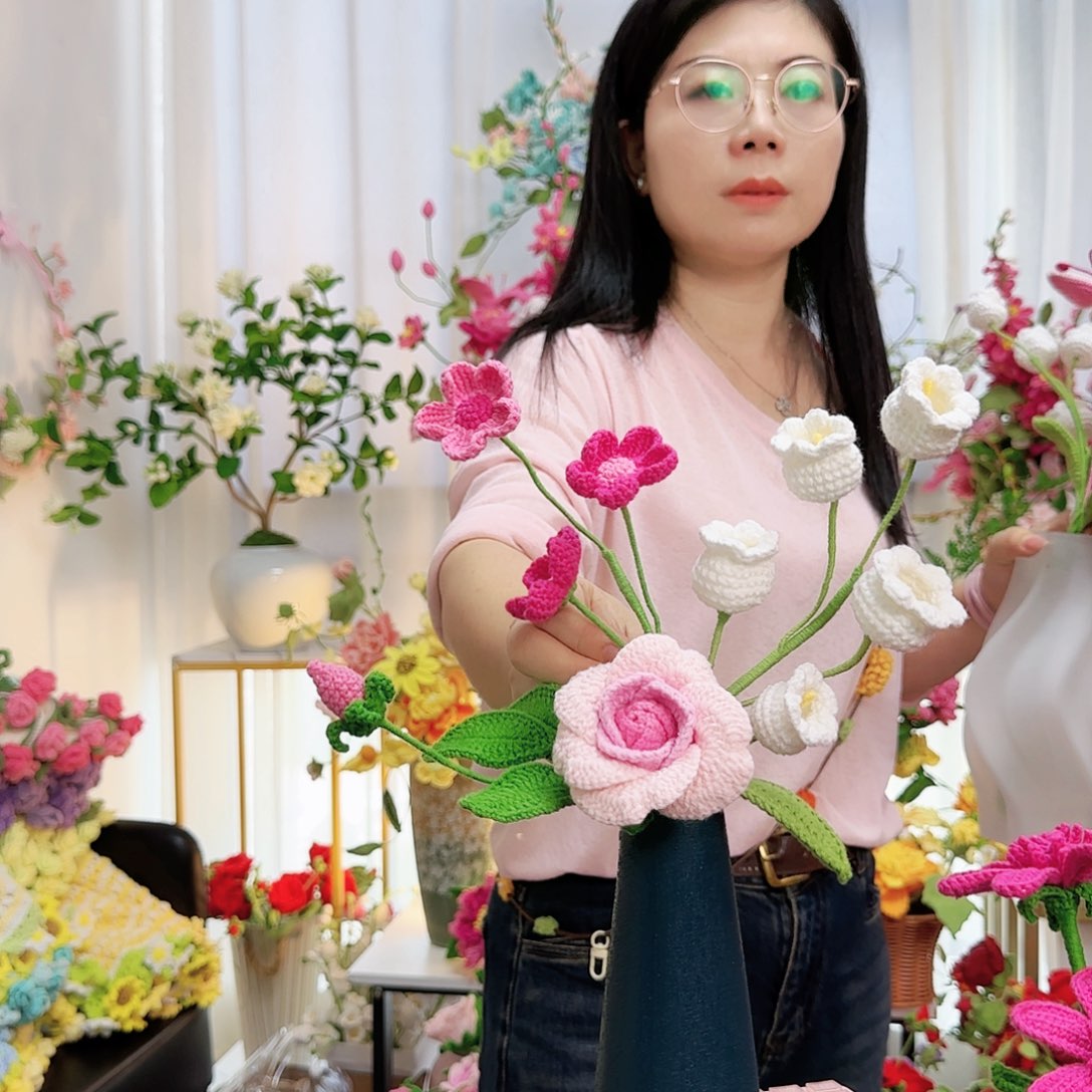莱赛尔纤维棉手工钩织花束