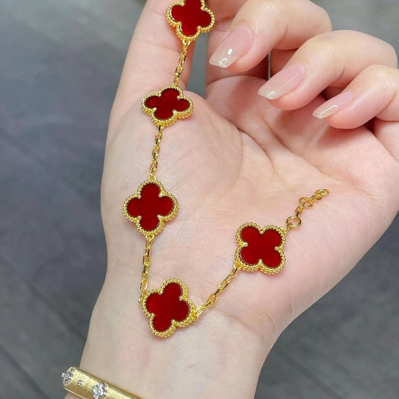 足银仿水晶手链 红五花四叶草手链