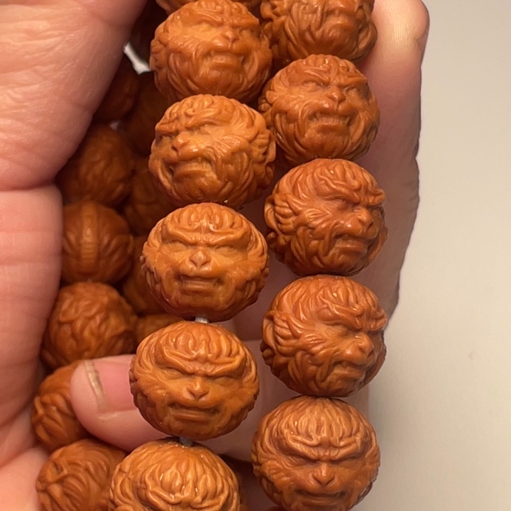 白***壶吊坠猴头核桃悟空