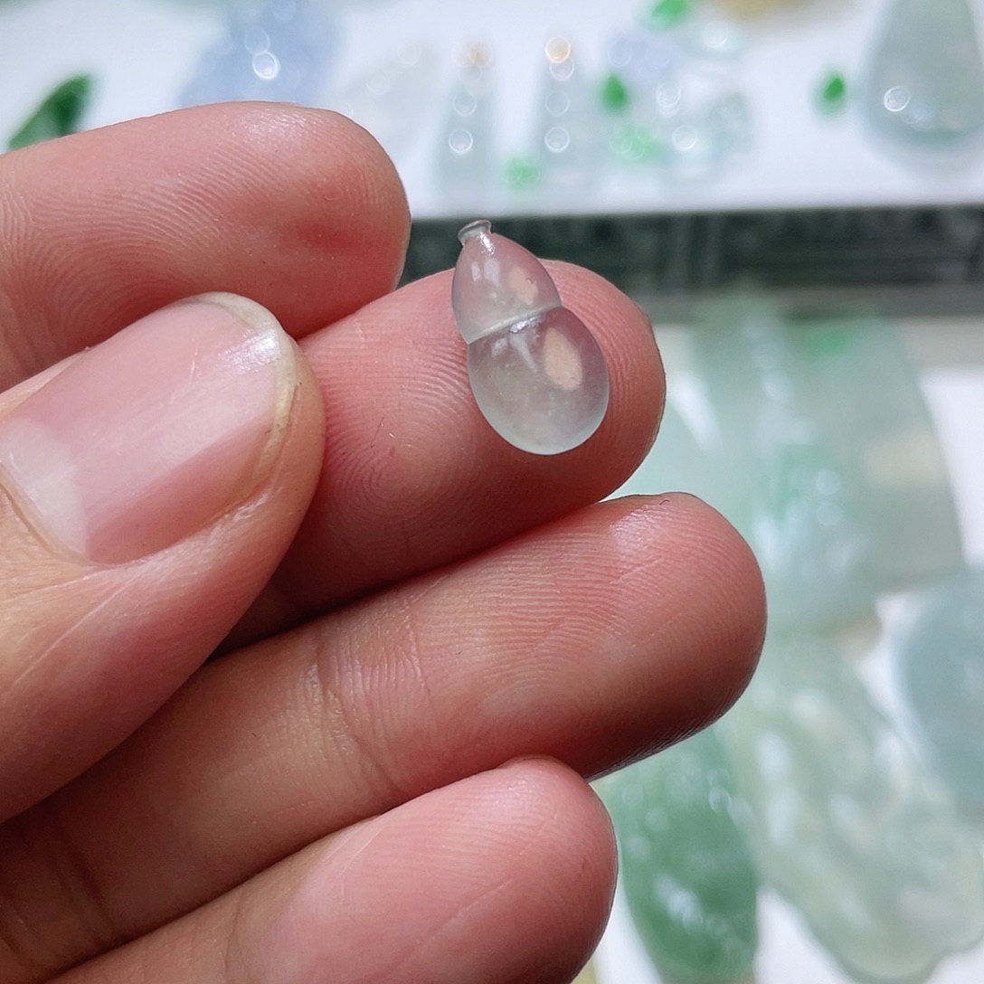 定制翡翠未镶嵌天然翡翠A货