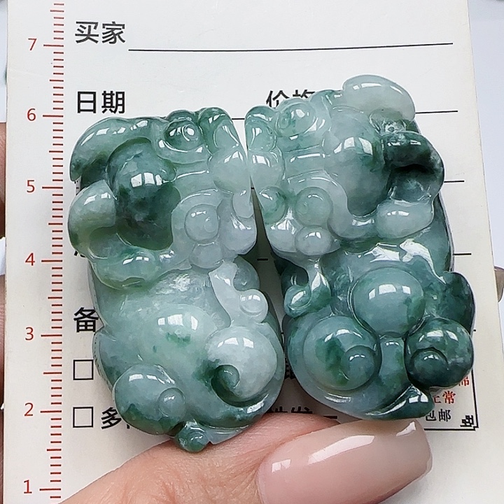 翡翠颈饰未镶嵌天然
