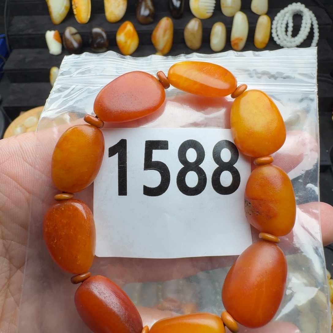 和田玉未镶嵌手串