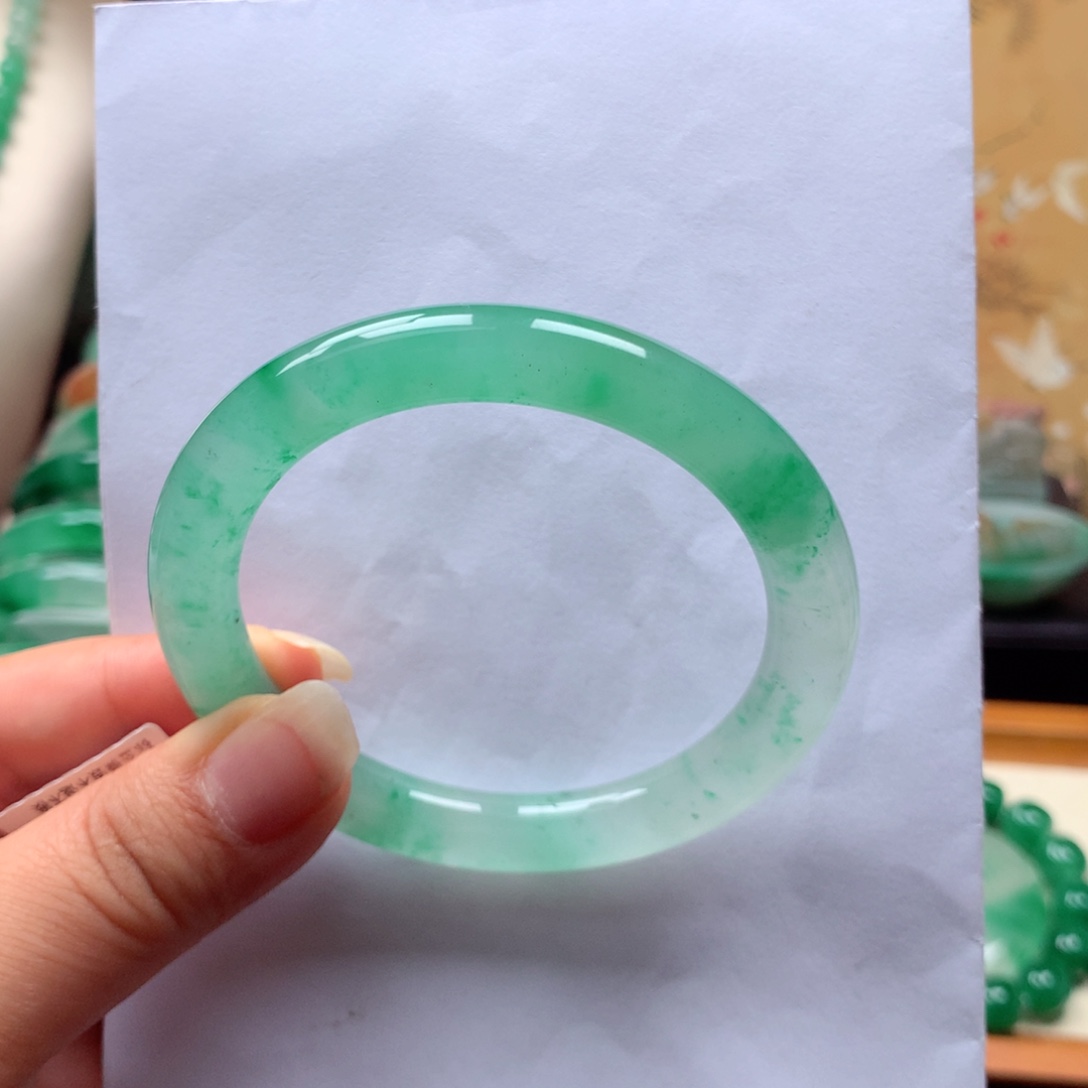 石英质玉未镶嵌手镯