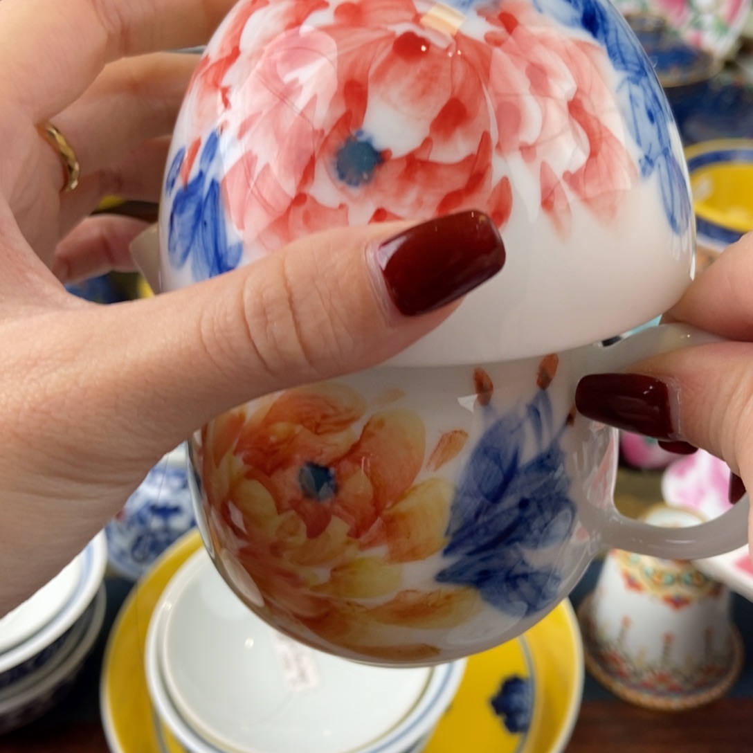 r****s陶瓷艺术家的作品是一种非常