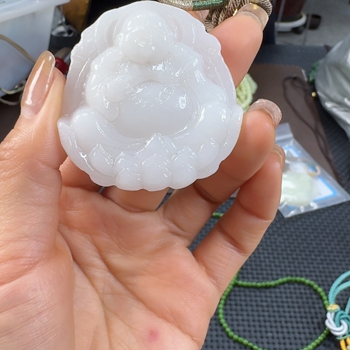 颈饰未镶嵌和田玉