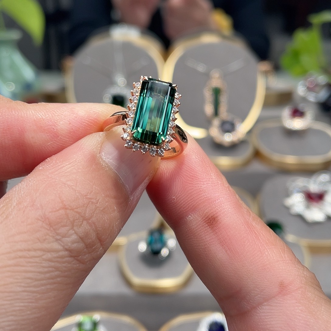 碧玺戒指18K金镶嵌5.73ct