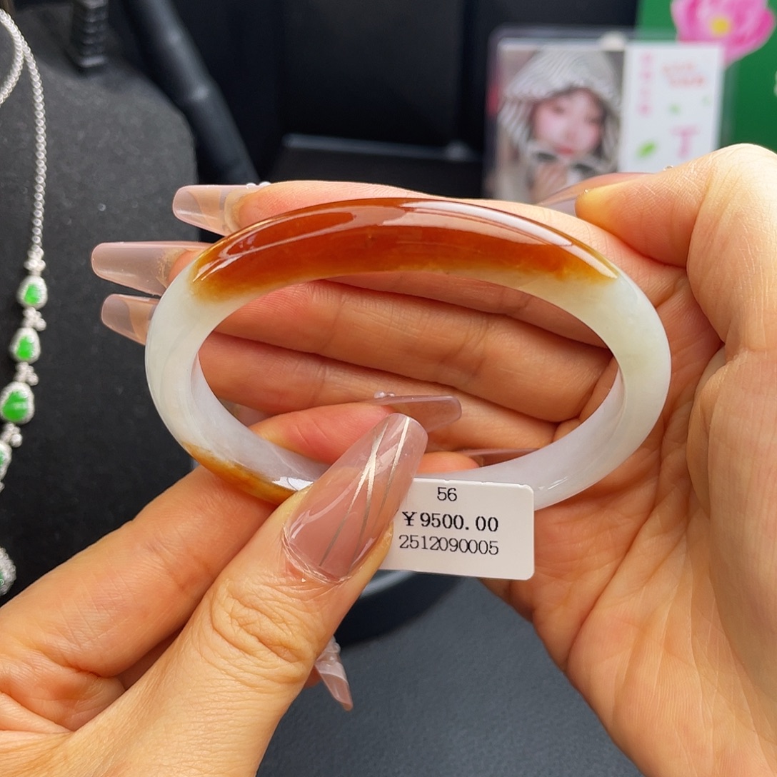 翡翠未镶嵌手镯56圈红翡贵妃镯