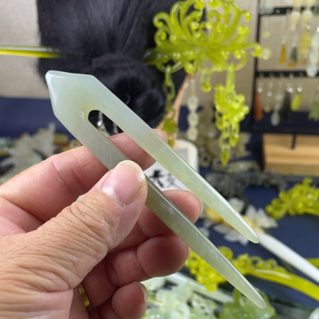 蛇纹石玉未镶嵌发饰