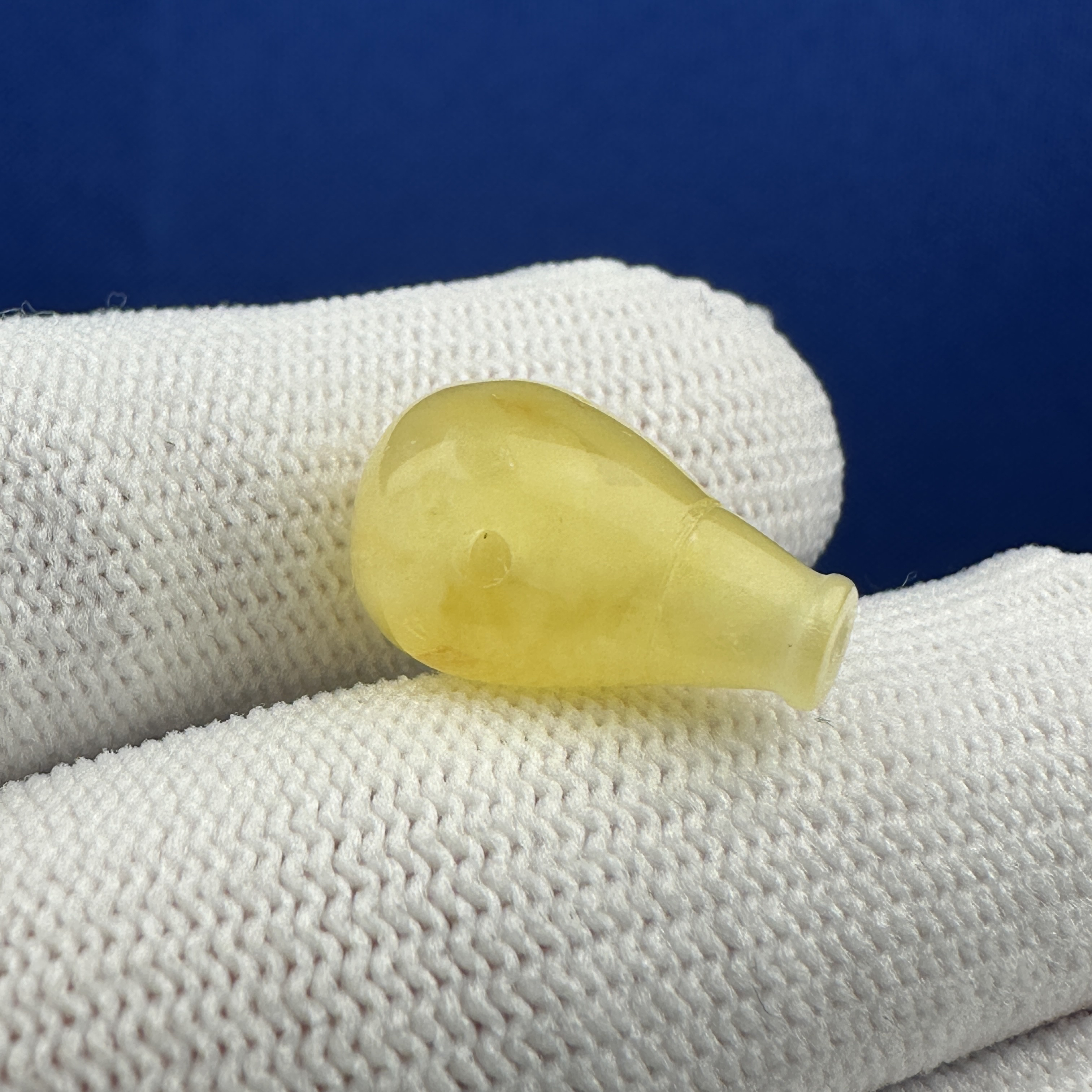 B3607天然蜜蜡瑕疵特价 三通11.7mm 支持复检 假一罚四