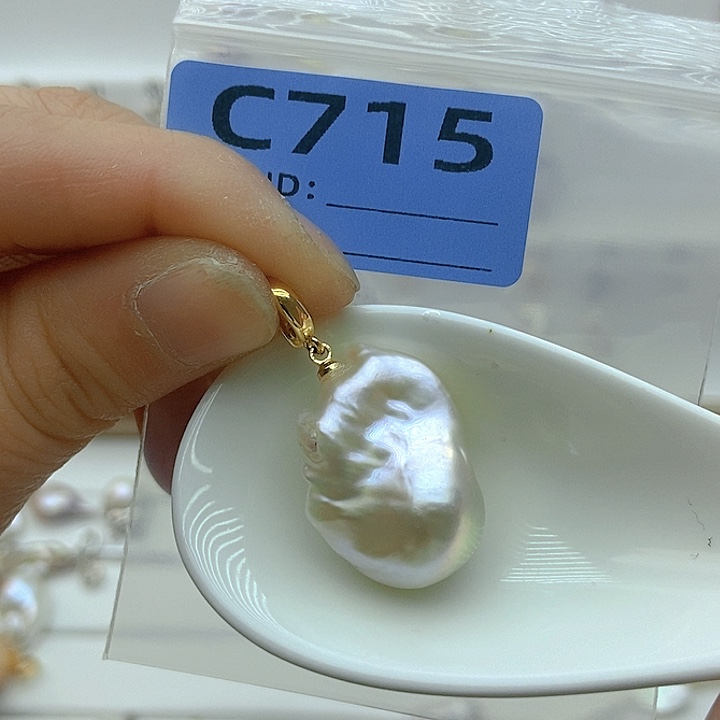 淡水珍珠颈饰未镶嵌