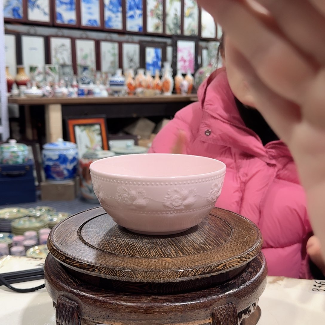 摆件瓷//////景德镇陶瓷瓷器。口径15厘米。