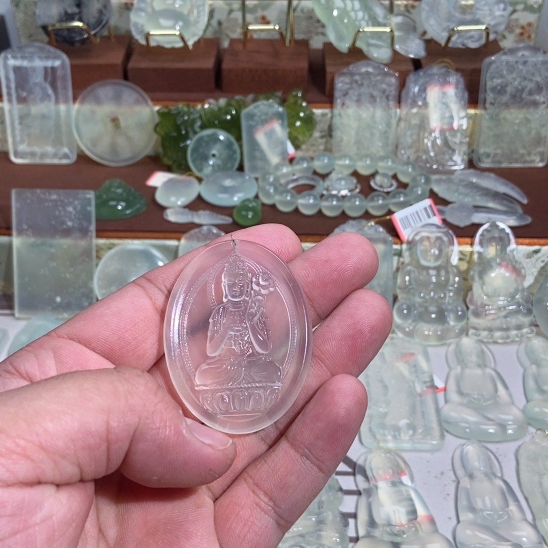 ಣ***ฅ蛇纹石玉合金颈饰