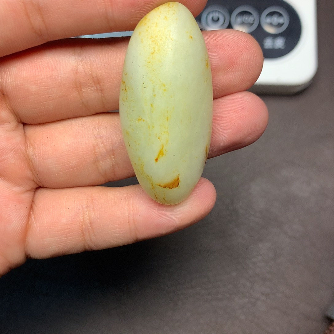 和田玉（糖玉）未镶嵌挂件