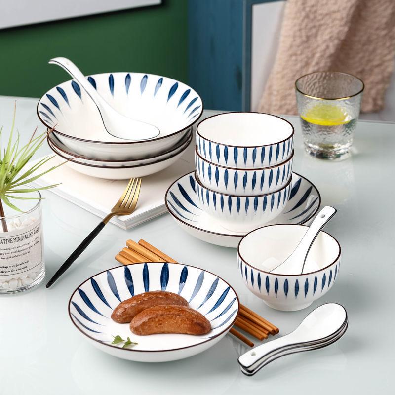 家用2-4人用碗碟套装 日式饭碗创意个性陶瓷餐具套装学生碗盘组合