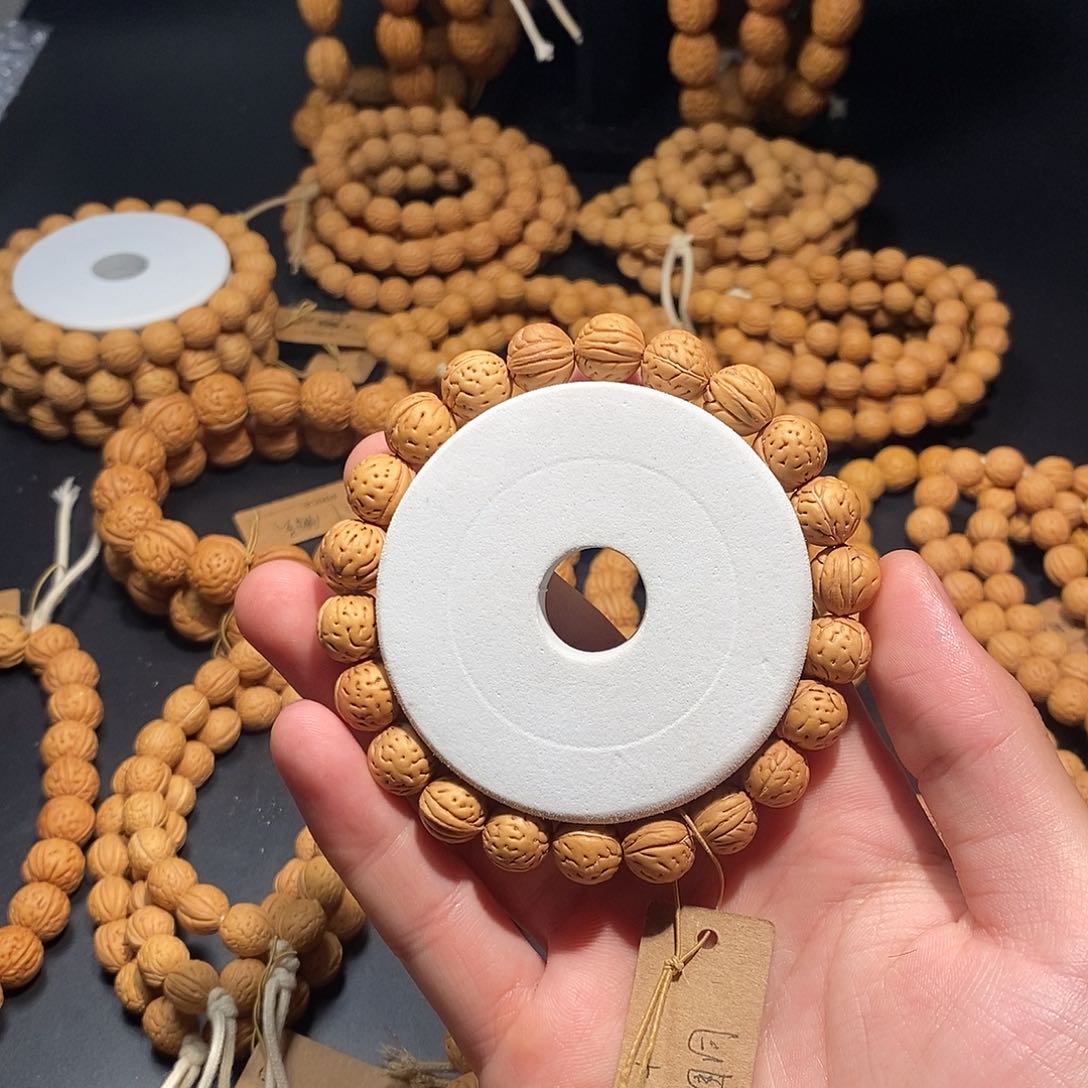 桃核手串帅**调东北野生籽肌肉纹手串