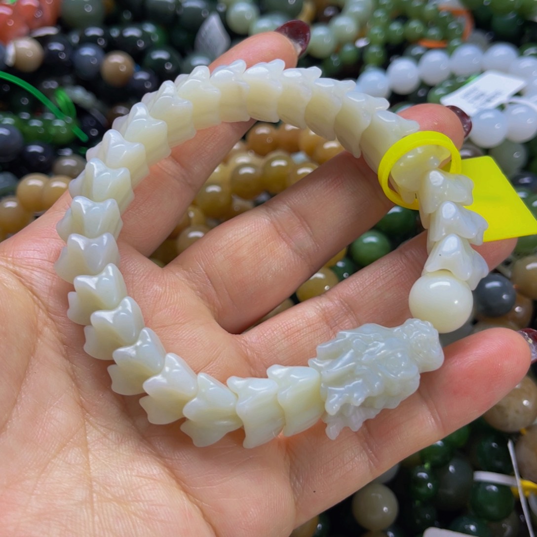 未镶嵌手链和田玉