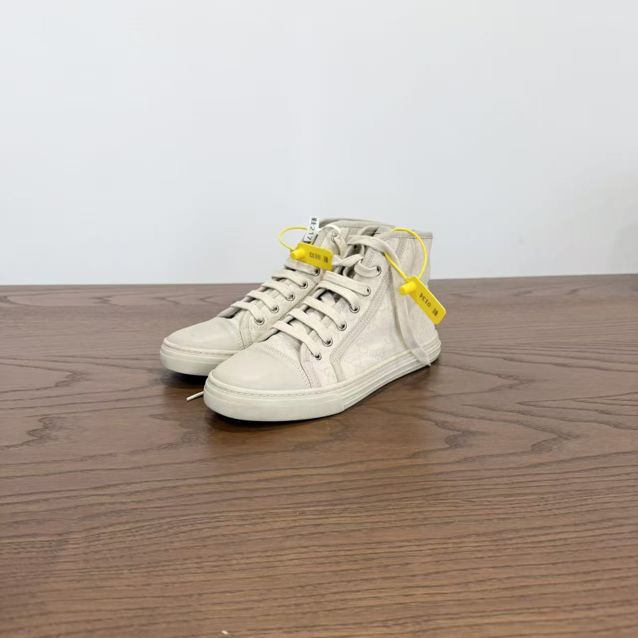99新 GUCCI/古驰 古驰鞋35.5码 yz