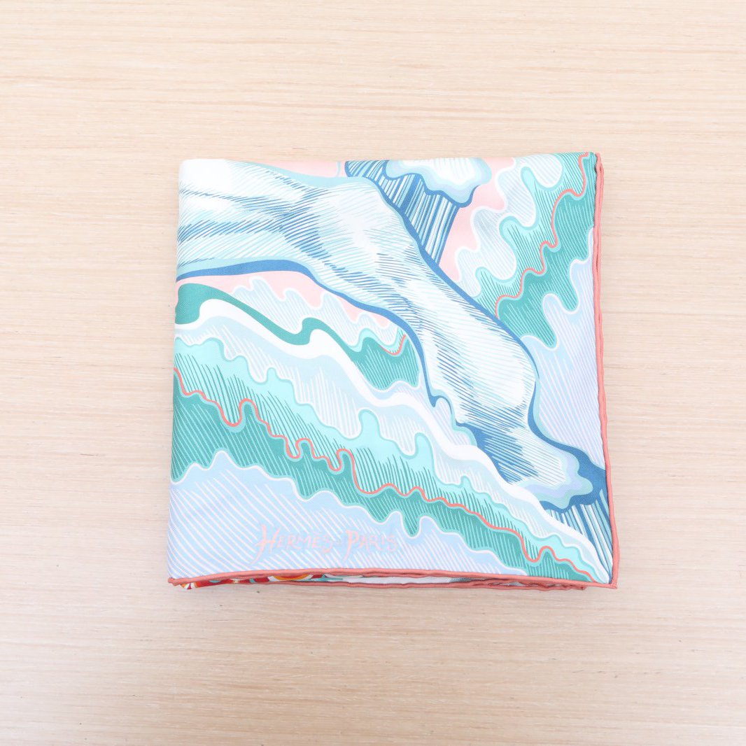 99新 Hermes/爱马仕 定金姑姑 90*90厘米围巾方巾 印花 桑蚕丝 