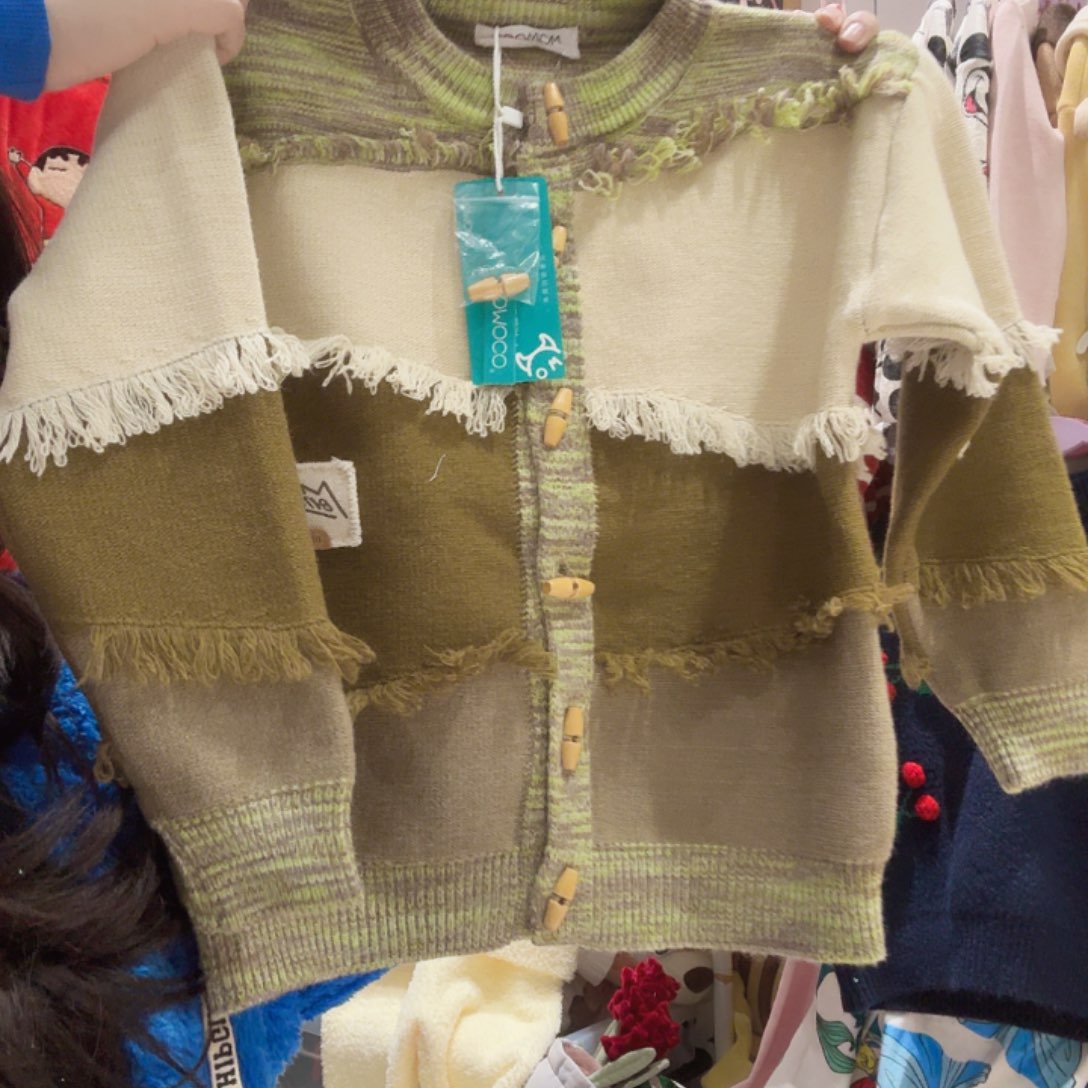 双十二特价不退不换，哈哈哈120偏大衣长50