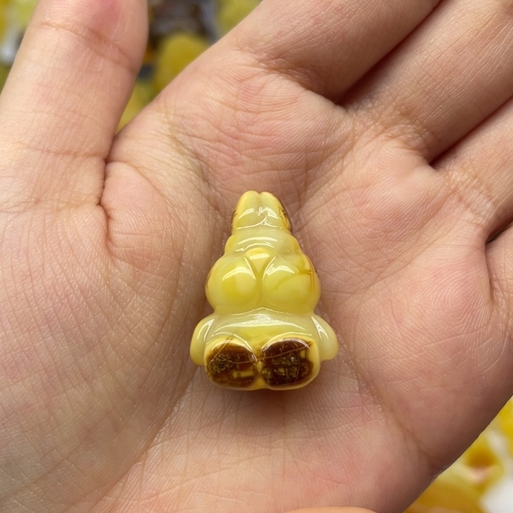 裸石琥珀未镶嵌天然琥珀蜜蜡兔子