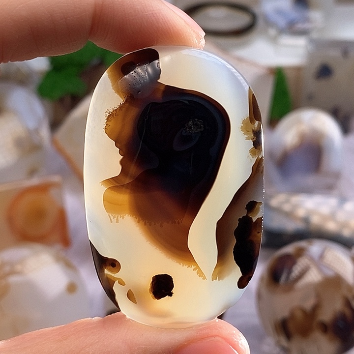 玛瑙/玉髓颈饰未镶嵌