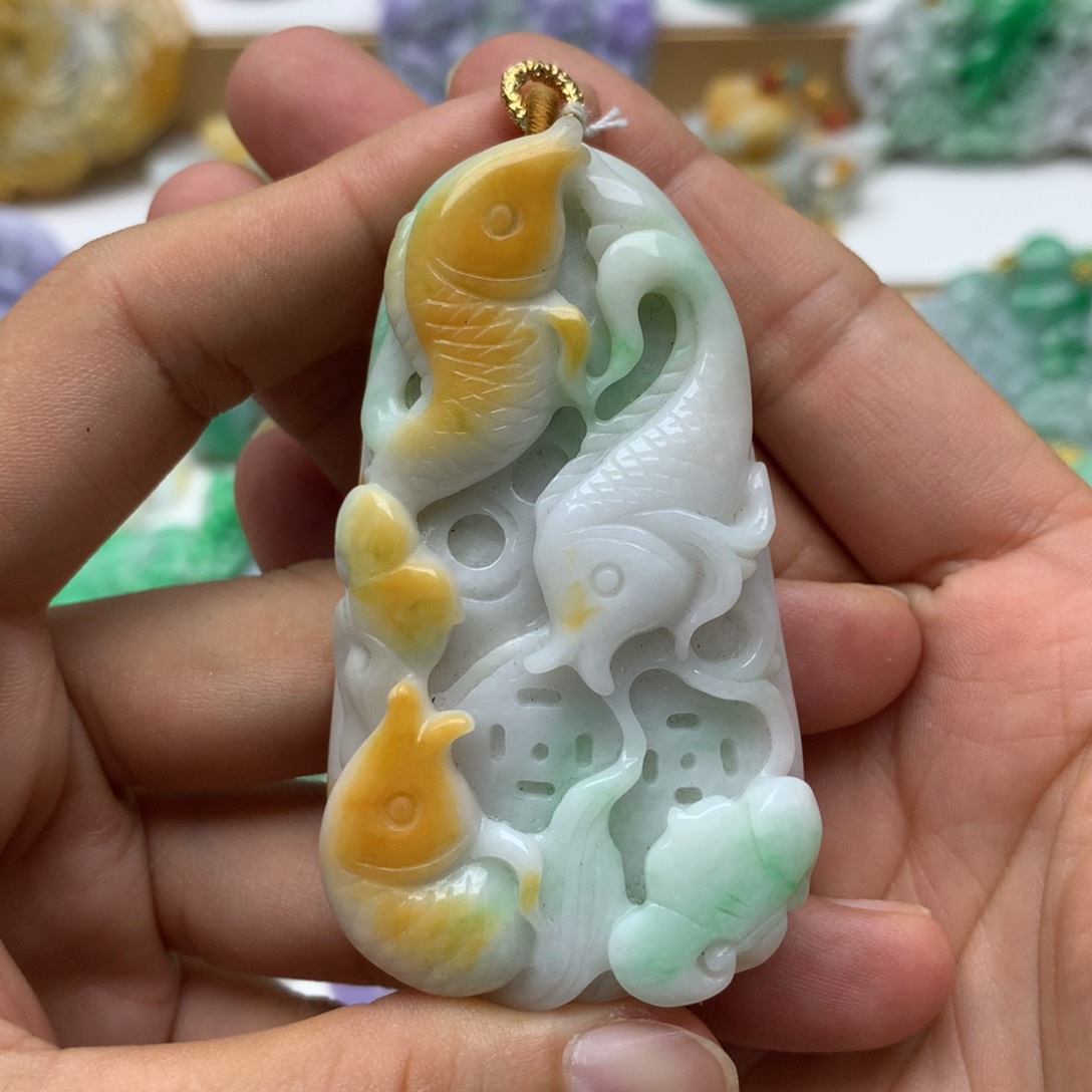 翡翠未镶嵌颈饰翡翠