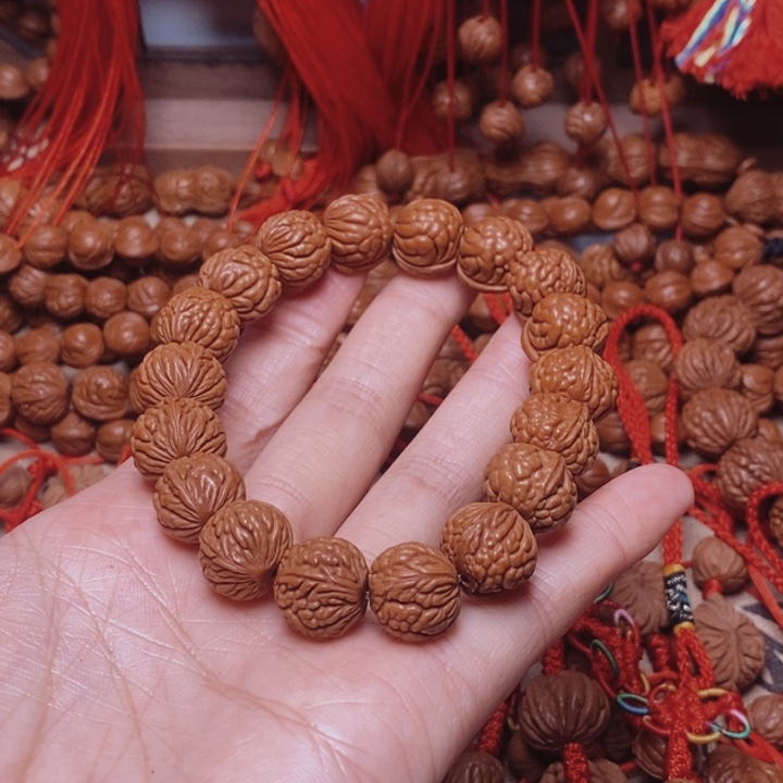 桃核吊坠桃枭手串