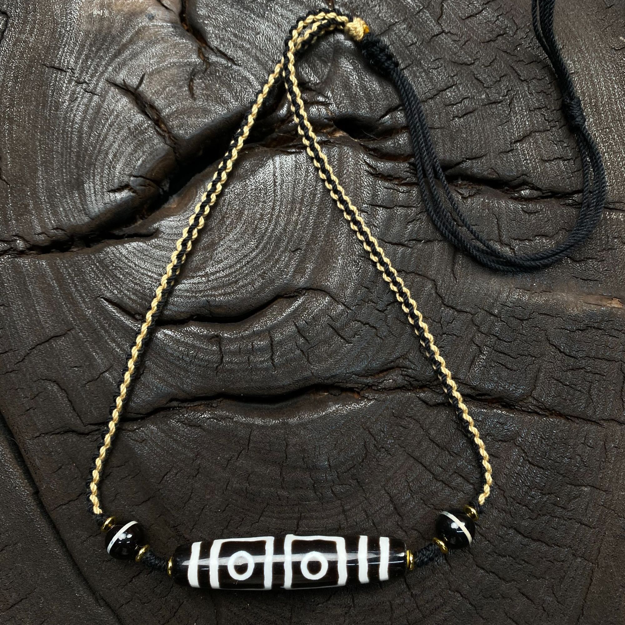 尺寸约58mmx12mm-仙叔珠宝精品极致黑白四眼玛瑙珠锁骨链