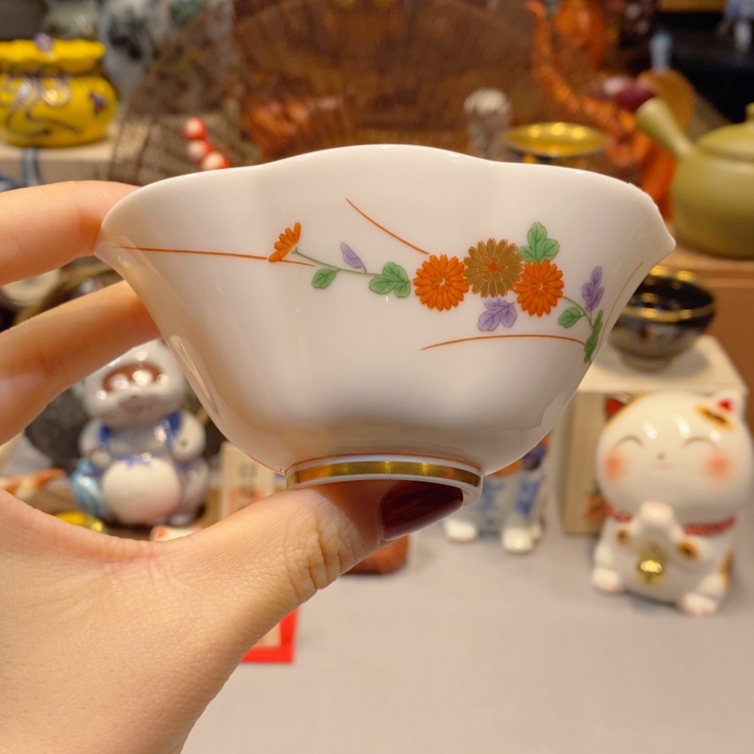 林***木如图所示 观兰器物