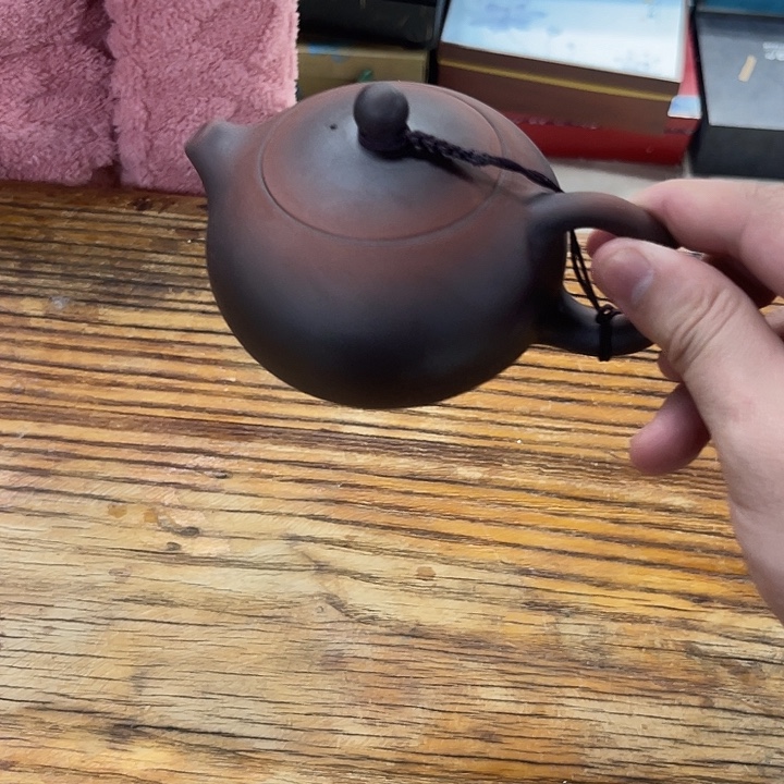 孤品茶具套装等。        