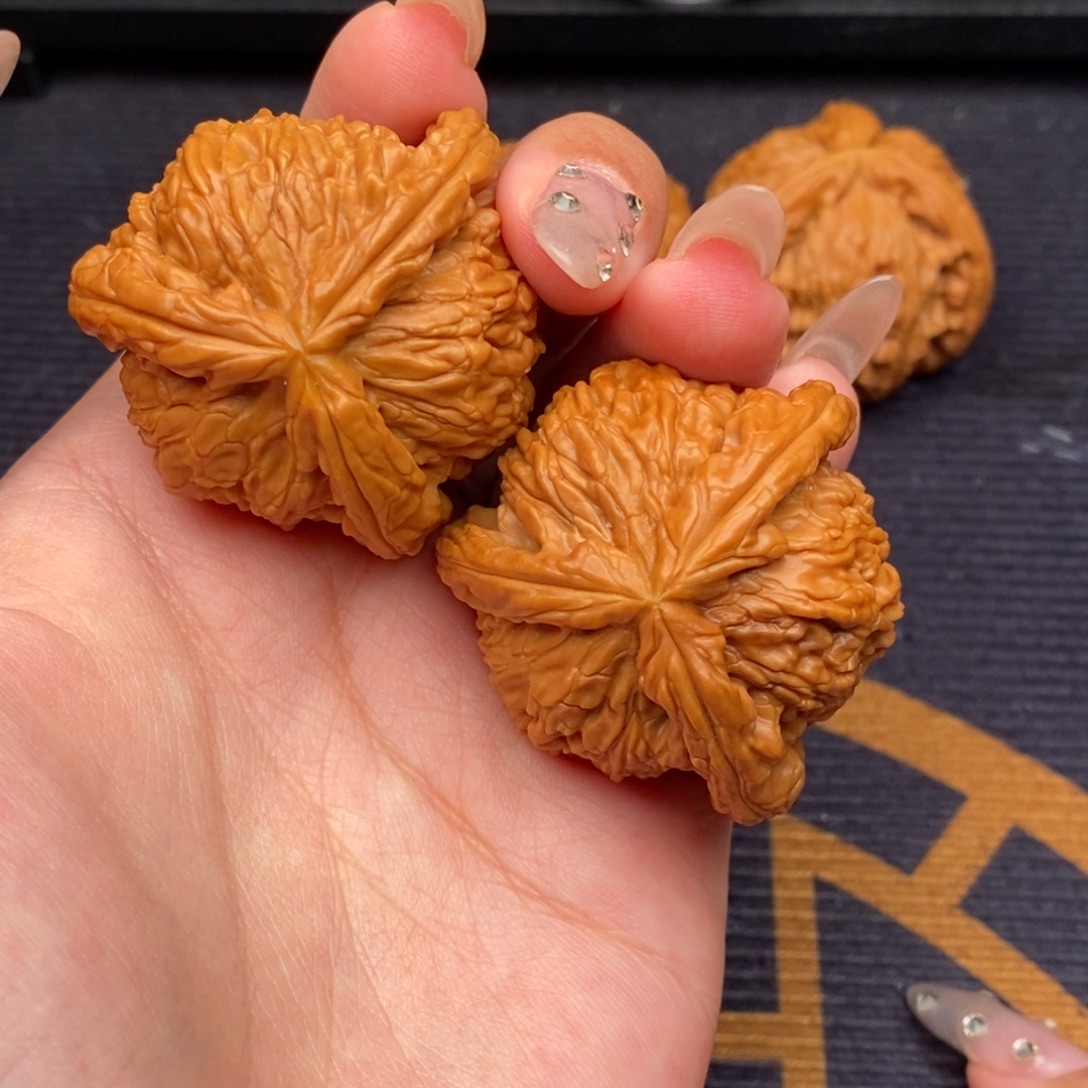 x***.吊坠文玩核桃白狮子