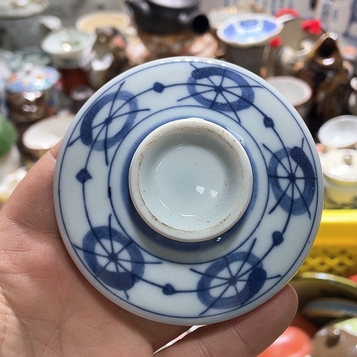 瓷片这样就不会让人觉得