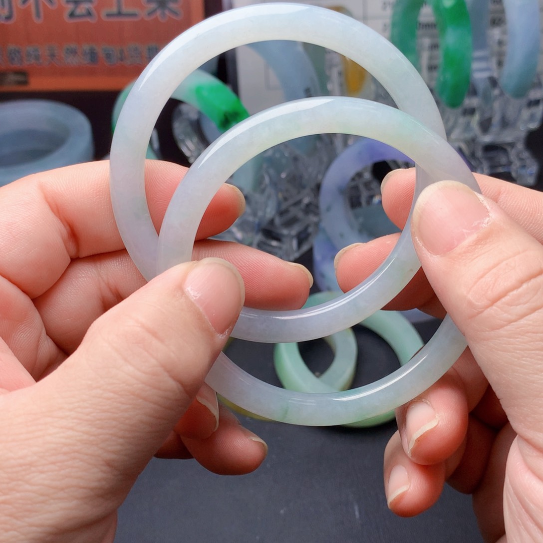 定制翡翠手镯未镶嵌天**宝叮当抛光