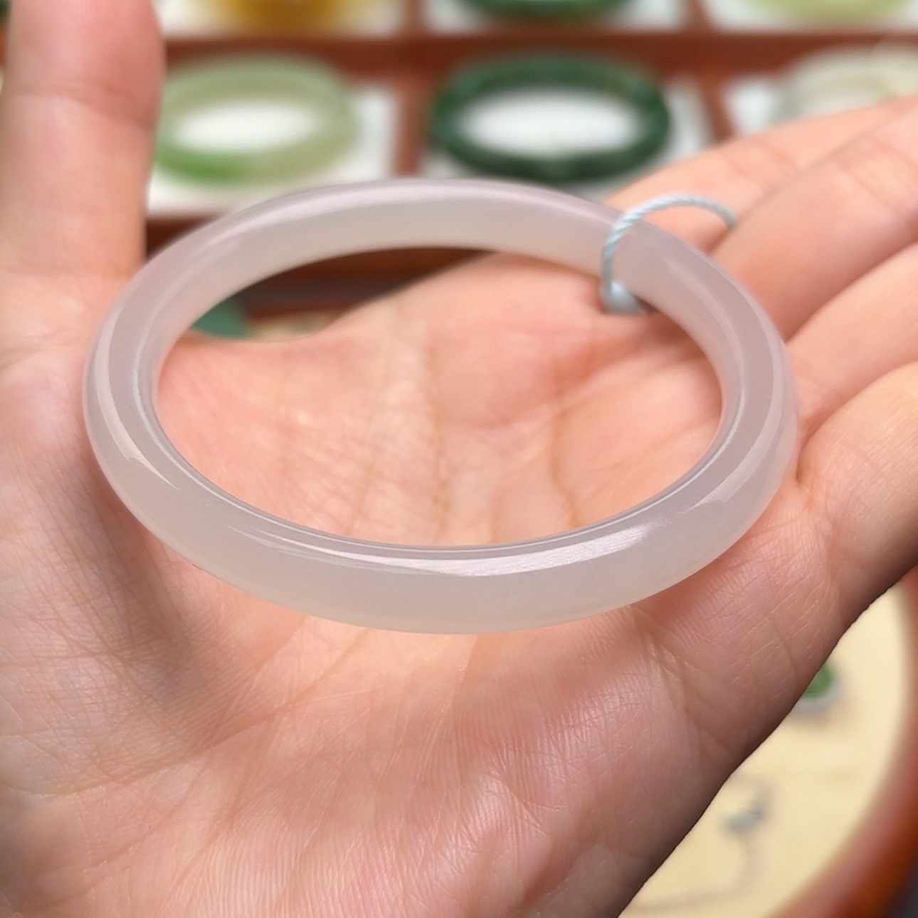 【闪购商品】未镶嵌手镯和田玉