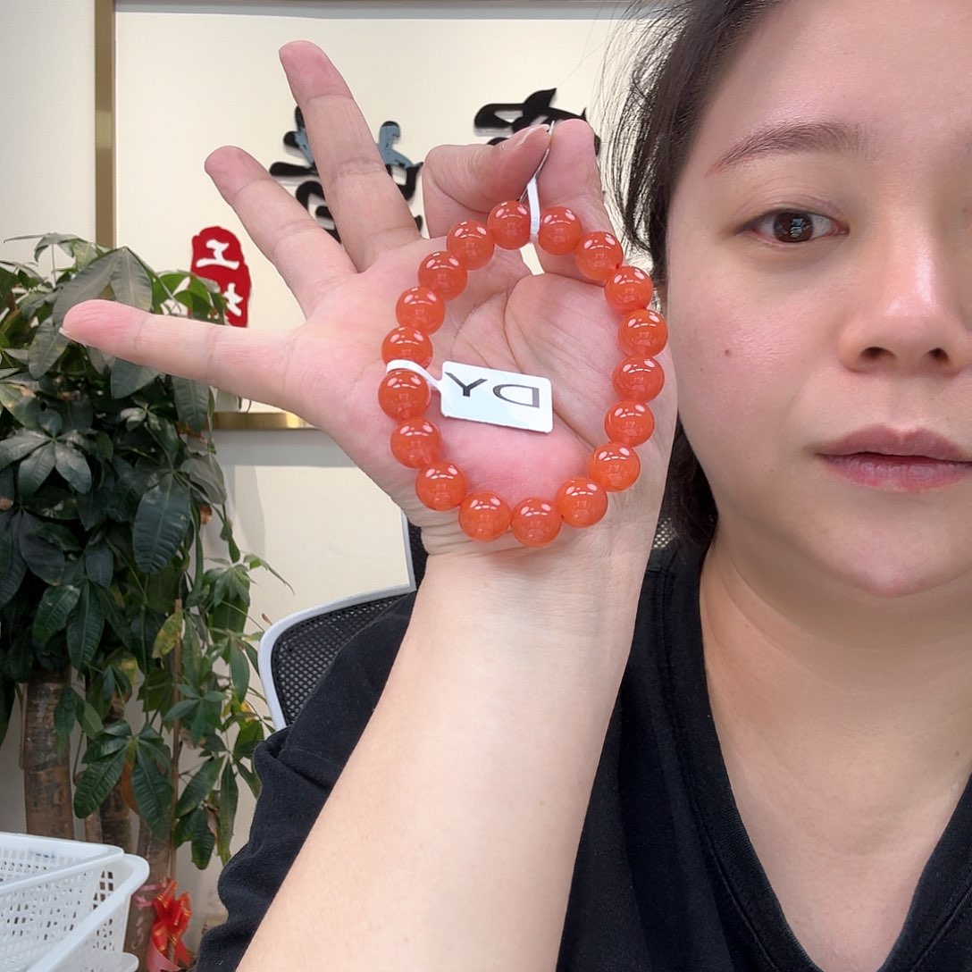 南红玛瑙未镶嵌珠宝奇石106