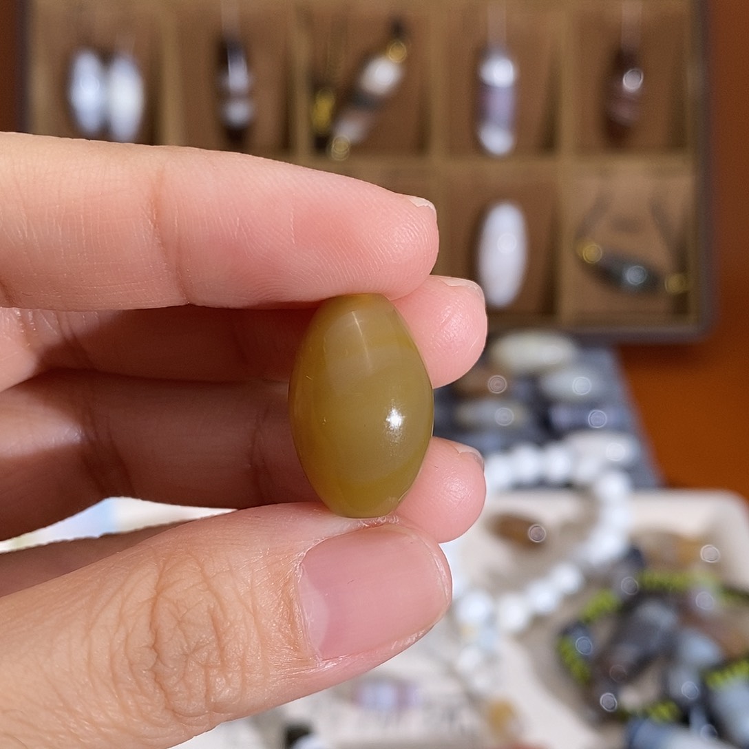 玛瑙/玉髓颈饰未镶嵌?*