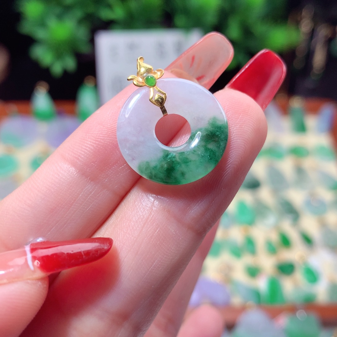 翡翠吊坠(不含链)18K金镶嵌