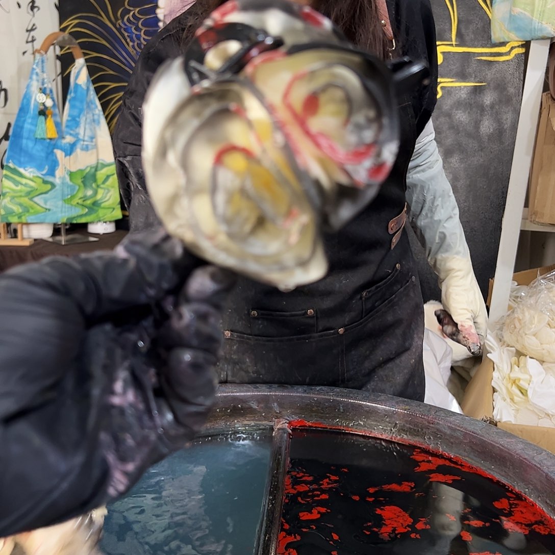 676山茶抓夹庭前墨梅