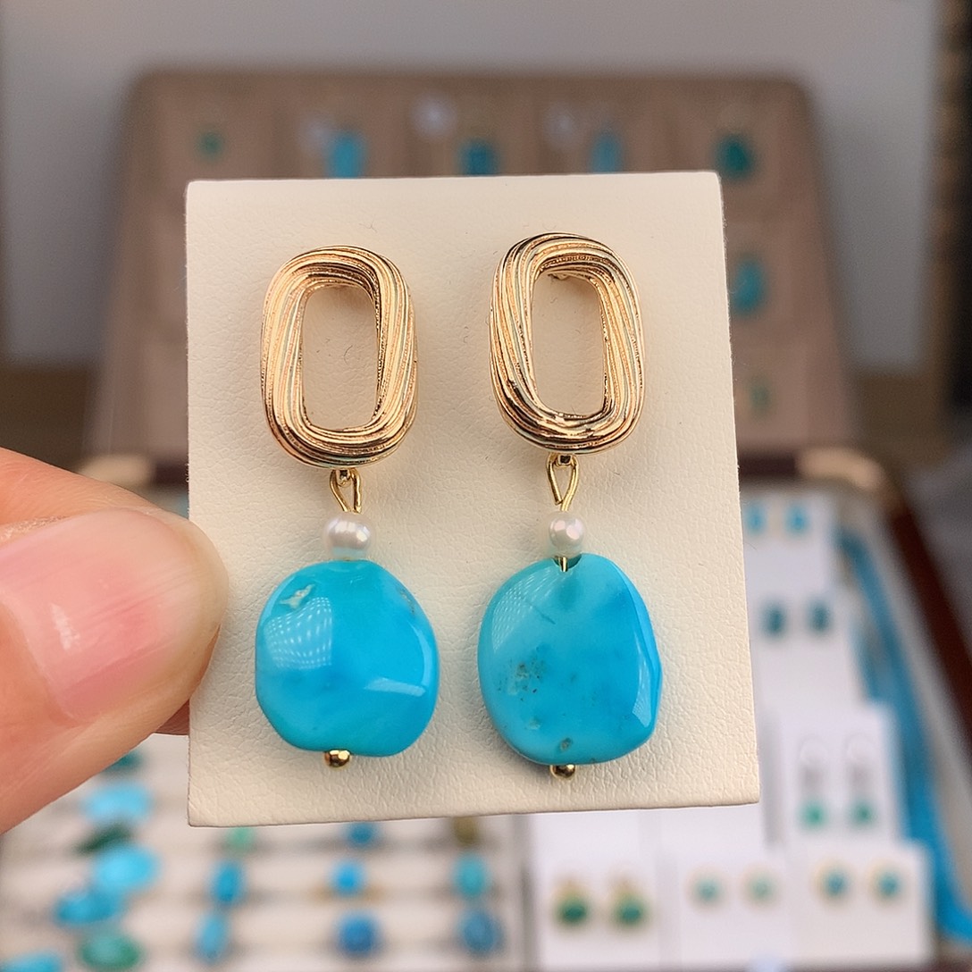 绿松石未镶嵌耳饰