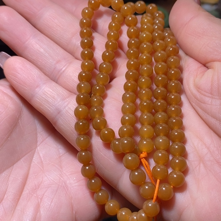 和田玉未镶嵌颈饰郑*柱