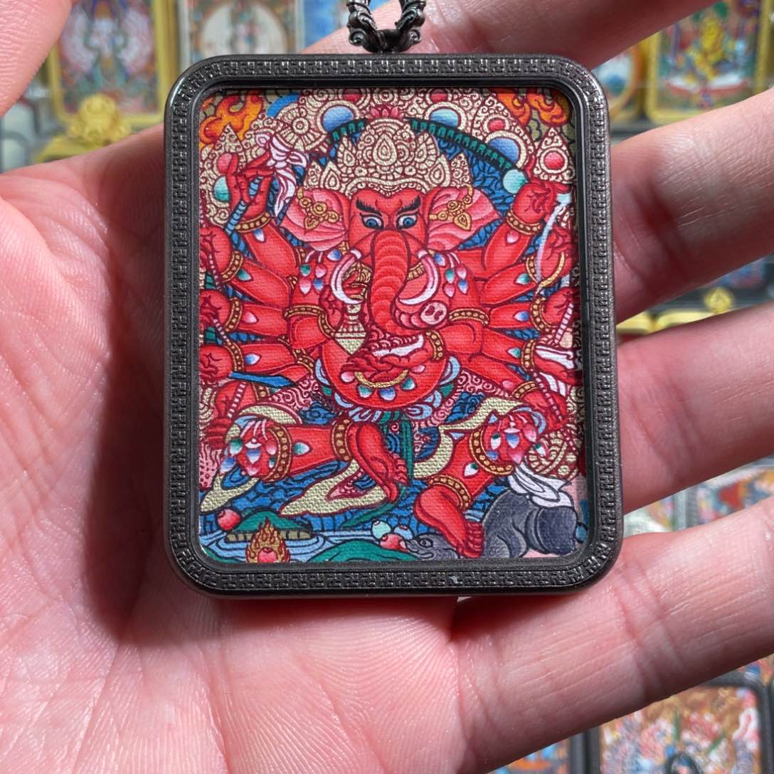 吊坠象鼻C热贡高卡