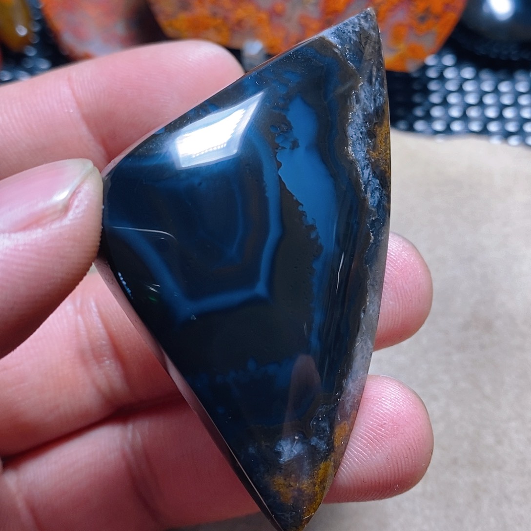 玛瑙/玉髓颈饰未镶嵌郑**闫