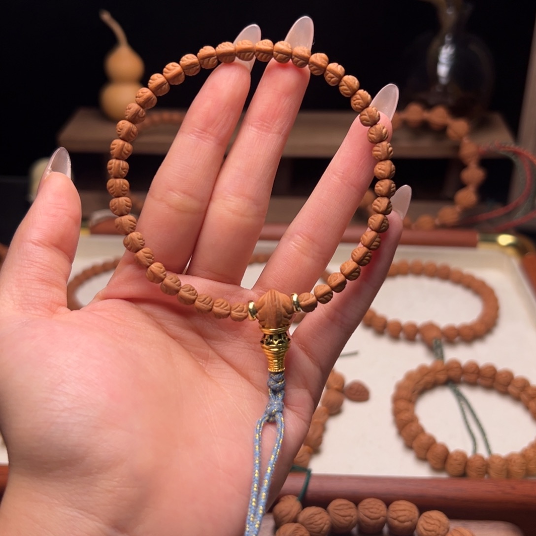 小***.木质类陕西龙纹桃核5.6