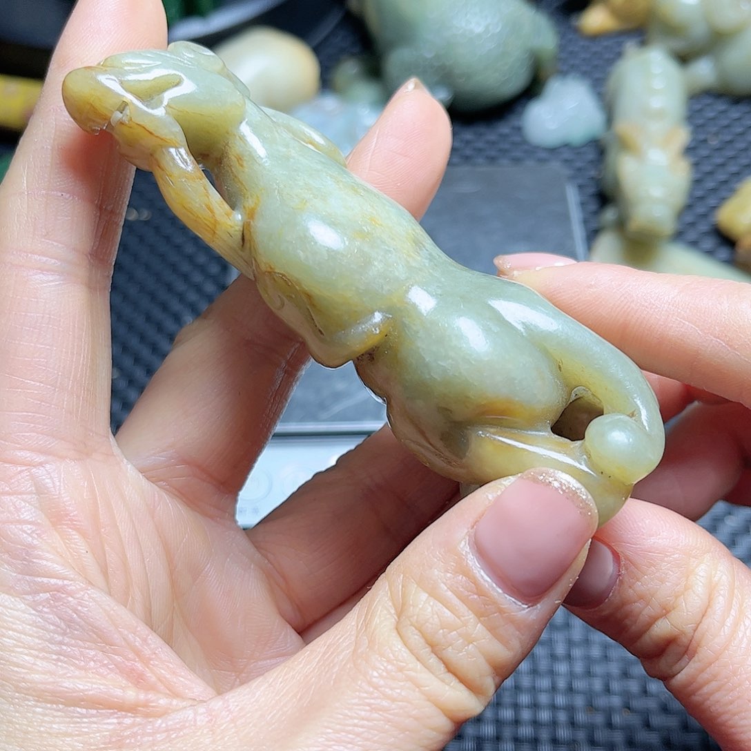 白玉菩提吊坠摆件