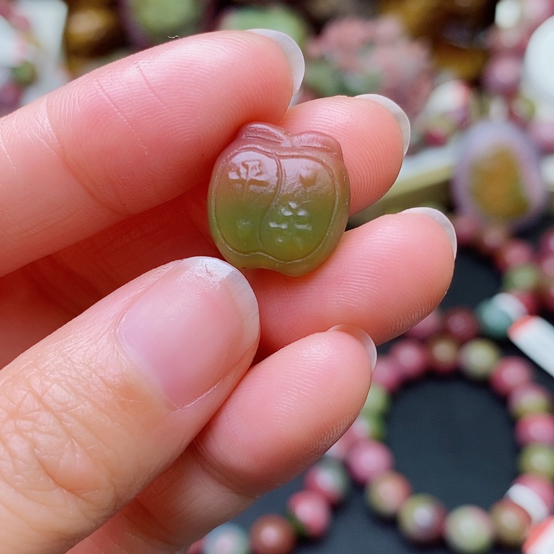 玛瑙/玉髓珠宝奇石未镶嵌盐源玛瑙定制