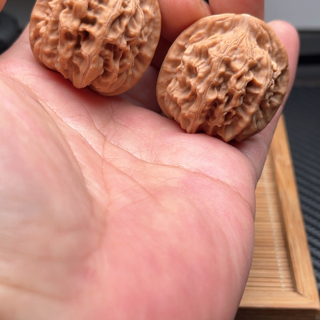 文玩核桃吊坠34天地