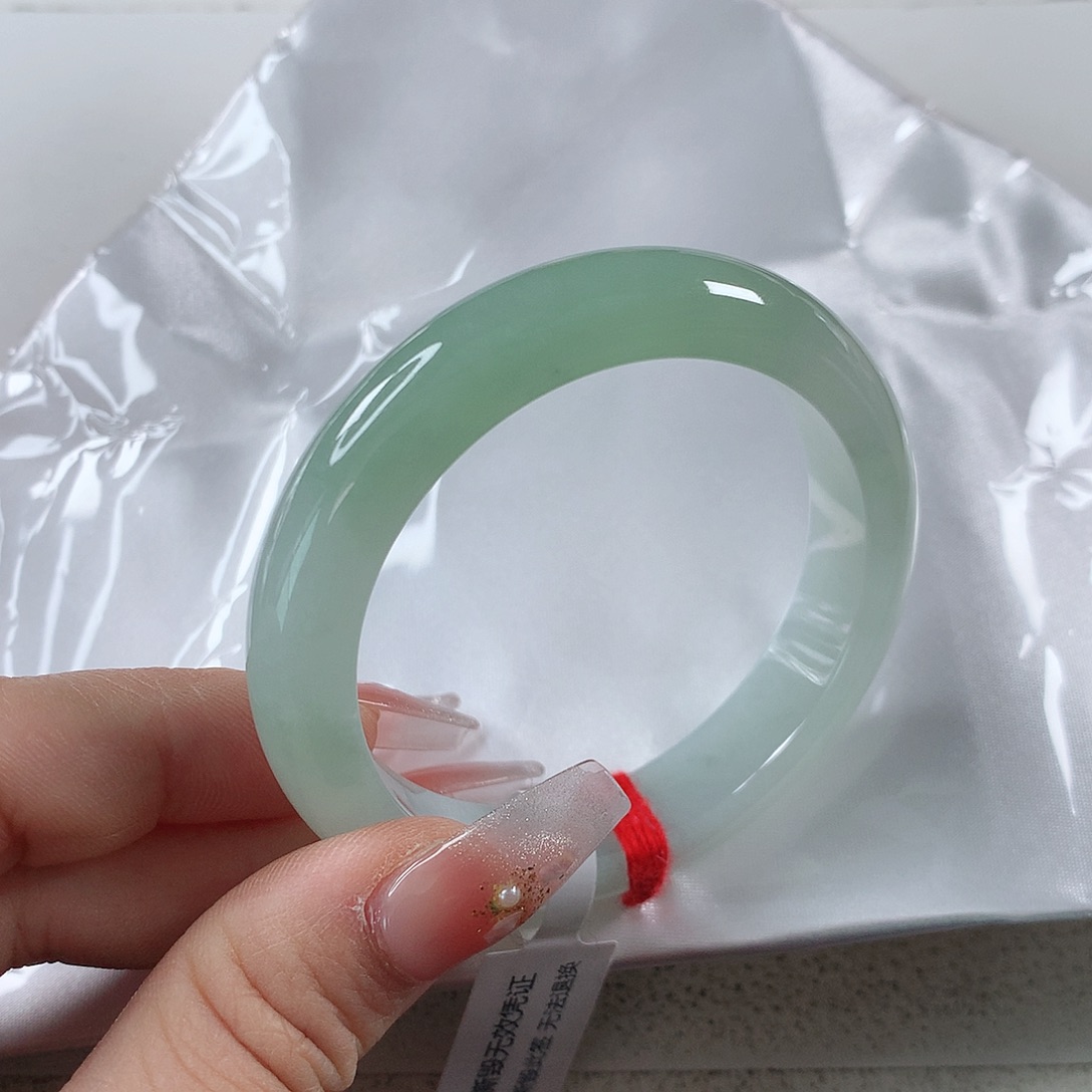 翡翠手镯未镶嵌⑨⑦